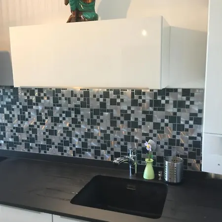 Chambre Amour App T2 Récent, Jardin Et Parking Privé à 100 M Des Plages Appartement *