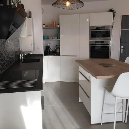 Chambre D'amour, App T2 Recent, Classe 4 Et, Jardin Et Parking Prive A 100 M Des Plages * Anglet