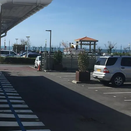 D'amour, App T2 Recent, Classe 4 Et, Jardin Et Parking Prive A 100 M Des Plages Apartmán