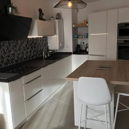 Chambre D'amour, App T2 Recent, Classe 4 Et, Jardin Et Parking Prive A 100 M Des Plages * Anglet
